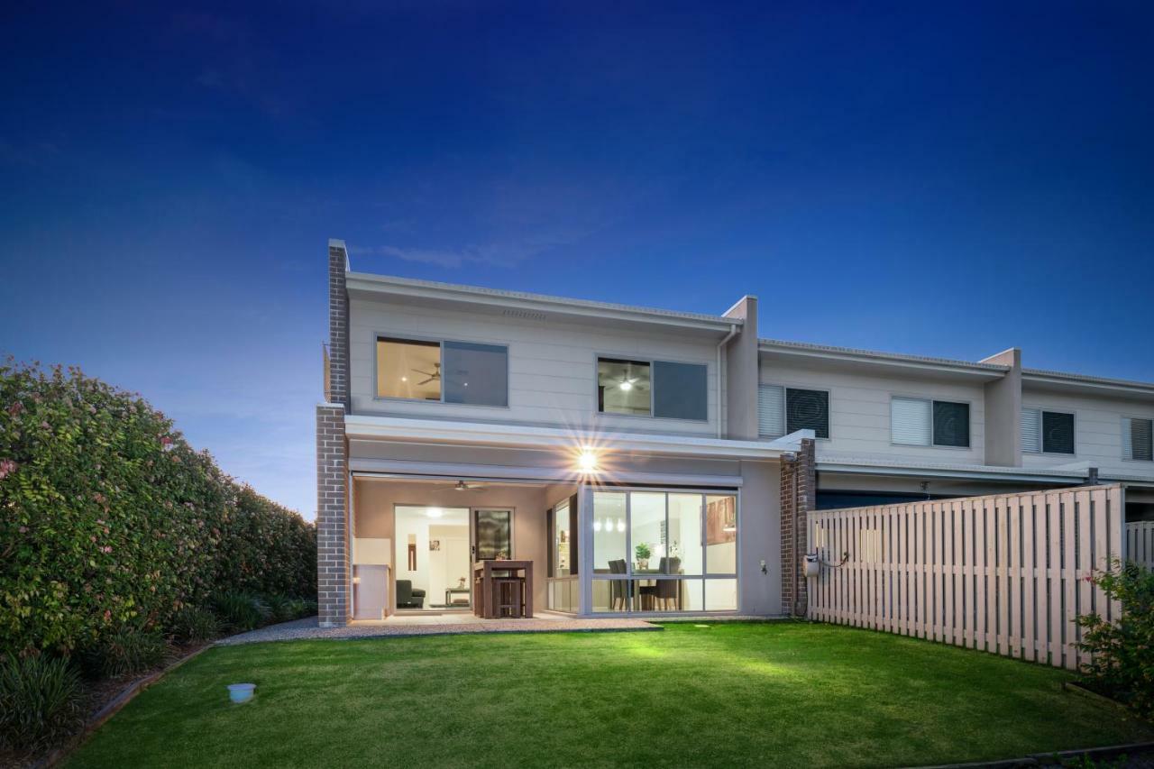 Fairway Village @ Windaroo Lakes Golf Club Exterior foto